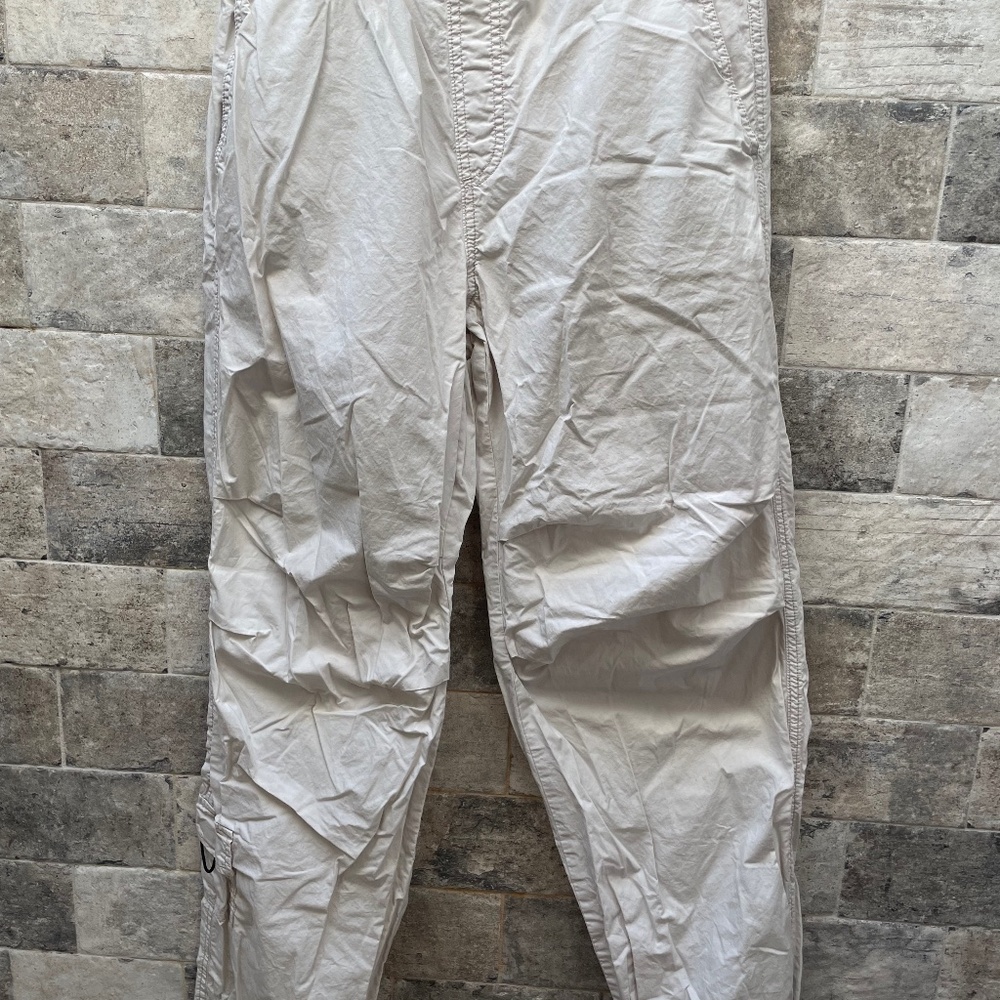 ❤️ GARAGE CREAM PARACHUTE JOGGER PANTS SIZE XS